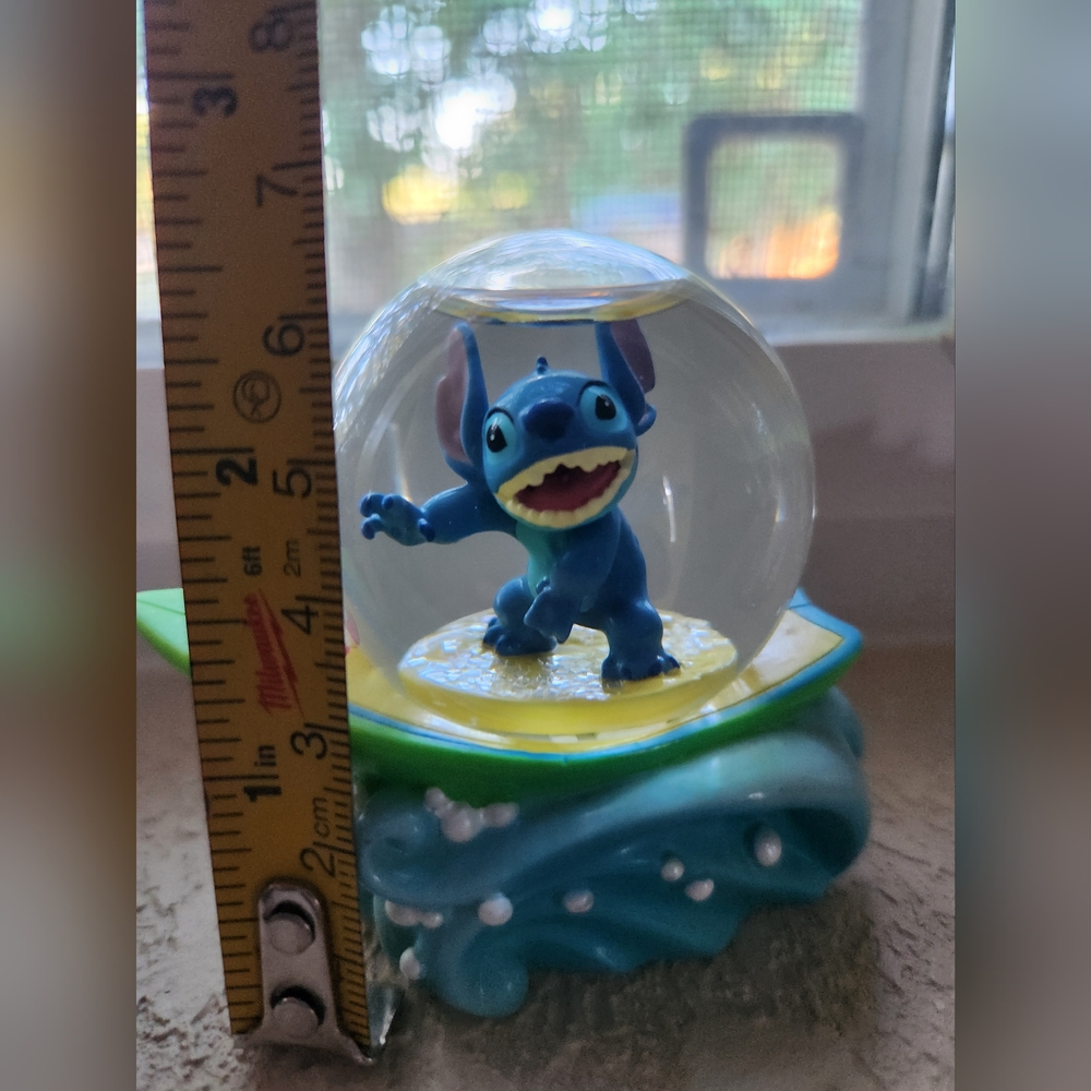 Lilo and stitch minature snowglobr